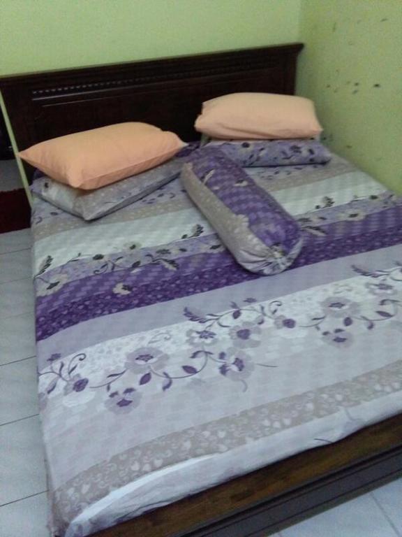 Deenaz Utara Homestay 알로르세타르 외부 사진