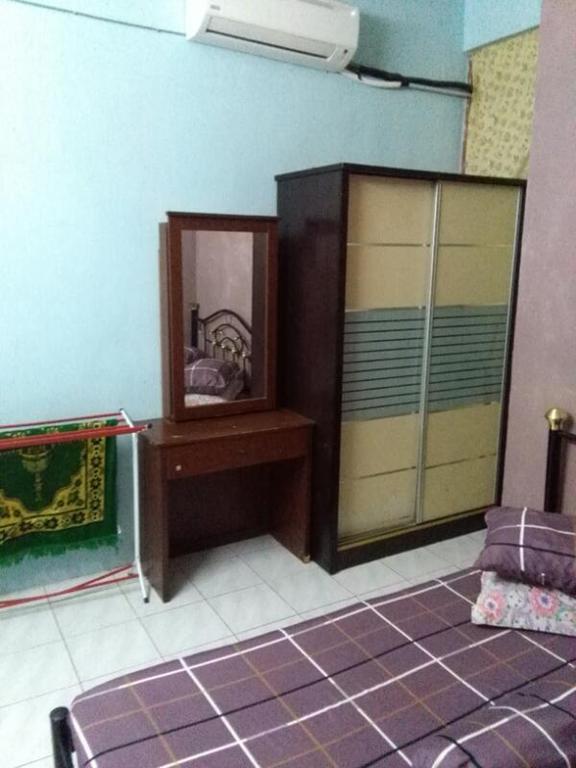 Deenaz Utara Homestay 알로르세타르 외부 사진
